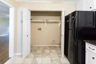 616 17th Ave N, Texas City, TX 77590 - Photo 5