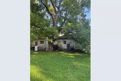 411 Martin Luther King Jr Drive, La Marque, TX 77568 - Photo 3