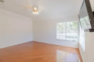 2434 Fairway Pointe Dr, League City, TX 77573 - Photo 7