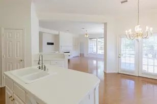 2434 Fairway Pointe Dr, League City, TX 77573 - Photo 15