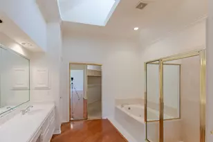 2434 Fairway Pointe Dr, League City, TX 77573 - Photo 9