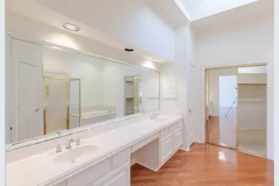 2434 Fairway Pointe Drive, League City, TX 77573 - Photo 9