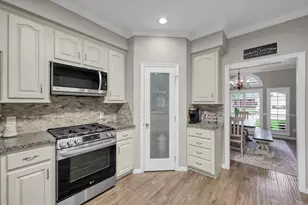 13422 Hidden Valley Dr, Montgomery, TX 77356 - Photo 11