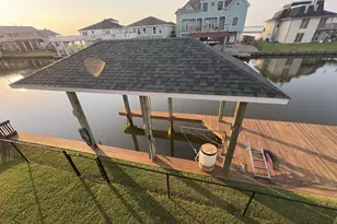 1255 Sailfish St, Bayou Vista, TX 77563 - Photo 3