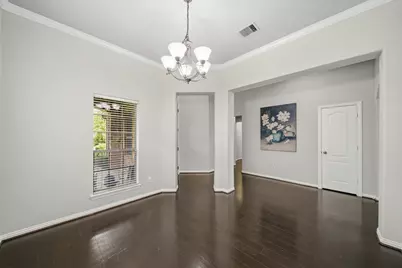 2206 Ascot Lane, Sugar Land, TX 77479 - Photo 9