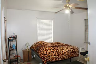 3827 Landa Ln, Houston, TX 77023 - Photo 15