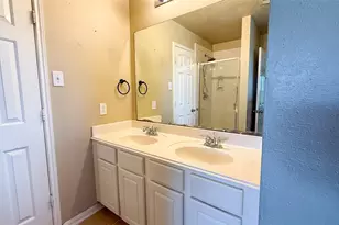 5127 Prosperity Cir, Houston, TX 77018 - Photo 11