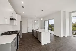 2000 Hughes Landing, The Woodlands, TX 77380 - Photo 3