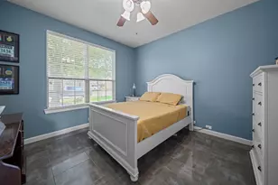 2413 Quiet Arbor Ln, Pearland, TX 77581 - Photo 7
