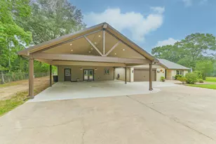 306 County Rd 3997, Cleveland, TX 77328 - Photo 3