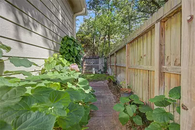 59 Laughing Brook Court, The Woodlands, TX 77380 - Photo 37