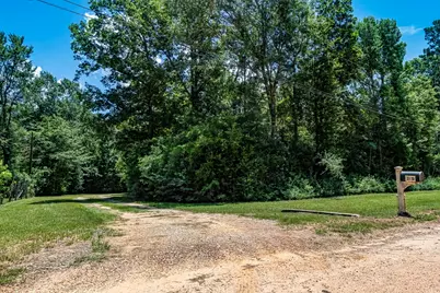 319 Ashley, Livingston, TX 77351 - Photo 31