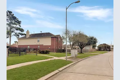 19414 Countryroad Drive, Spring, TX 77388 - Photo 7