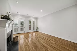 1933 Woodbury St, Houston, TX 77030 - Photo 11