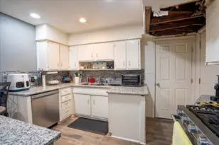 10601 Buffum St, Houston, TX 77051 - Photo 11