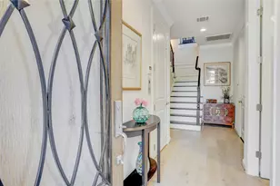 827 Dunleigh Meadows Ln Ln, Houston, TX 77055 - Photo 7