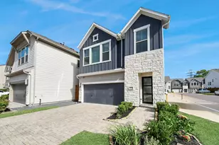 10954 Hewitt Cliff Ln, Houston, TX 77043 - Photo 5