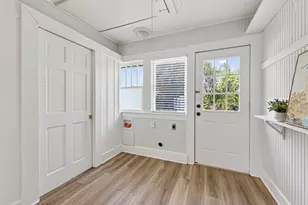 302 Epps St, Tomball, TX 77375 - Photo 19