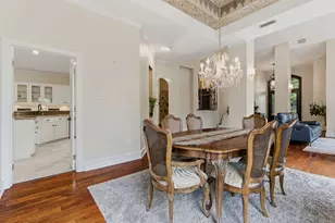 6 Harbor Cove Dr, The Woodlands, TX 77381 - Photo 9