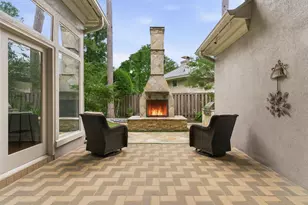 6 Harbor Cove Dr, The Woodlands, TX 77381 - Photo 33