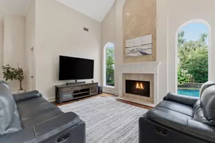 6 Harbor Cove Dr, The Woodlands, TX 77381 - Photo 7