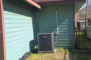 7106 Tierwester St, Houston, TX 77021 - Photo 3