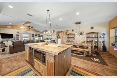 1604 County Road 370, El Campo, TX 77437 - Photo 11