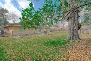 6130 Shadow Crest St, Houston, TX 77074 - Photo 37