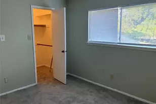 8048 Sands Point Dr, Houston, TX 77036 - Photo 13