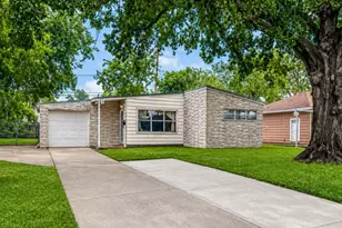6730 Lodge St, Houston, TX 77092 - Photo 1
