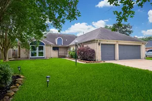902 Rolling Mill Dr, Sugar Land, TX 77498 - Photo 1