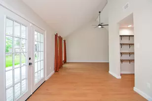 902 Rolling Mill Dr, Sugar Land, TX 77498 - Photo 5