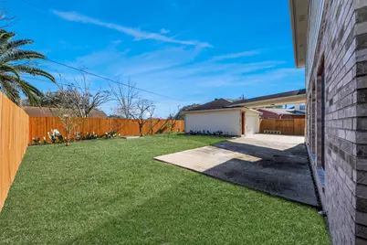 12827 Lindsey Lane, Stafford, TX 77477 - Photo 43