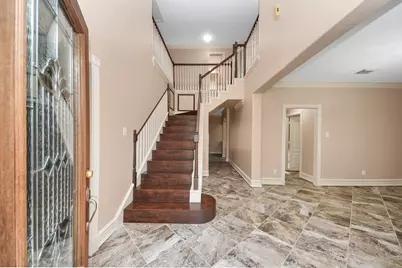 12827 Lindsey Lane, Stafford, TX 77477 - Photo 5