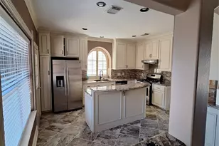 12827 Lindsey Ln, Stafford, TX 77477 - Photo 7