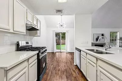 4406 Alamo Avenue, Sugar Land, TX 77479 - Photo 9