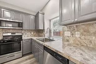 12711 Laleu Ln, Houston, TX 77071 - Photo 15