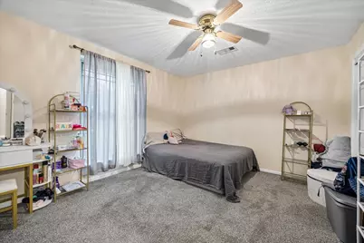 307 Brandywyne Drive, Friendswood, TX 77546 - Photo 9