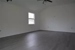 40 County Rd 3577, Cleveland, TX 77327 - Photo 3