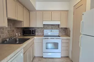 5353 Dora St, Houston, TX 77005 - Photo 3