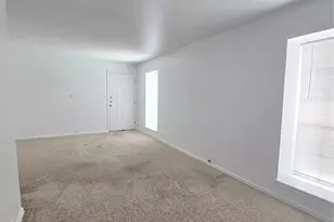 5353 Dora St, Houston, TX 77005 - Photo 5