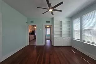 717 Broadway, Galveston, TX 77550 - Photo 11