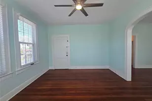 717 Broadway, Galveston, TX 77550 - Photo 13