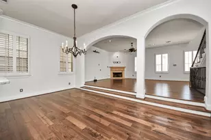 710 Jackson Hill St, Houston, TX 77007 - Photo 13