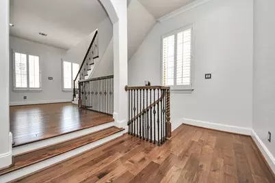 710 Jackson Hill Street, Houston, TX 77007 - Photo 9