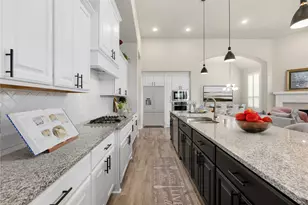 2714 Coastal Trl, Katy, TX 77493 - Photo 9