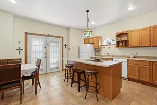 1615 Ambar St, El Campo, TX 77437 - Photo 11