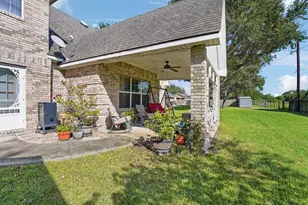 1615 Ambar St, El Campo, TX 77437 - Photo 33