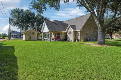 1615 Ambar Street, El Campo, TX 77437 - Photo 37