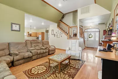 1615 Ambar Street, El Campo, TX 77437 - Photo 5